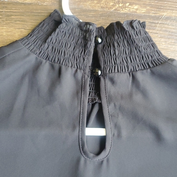 🖤🖤 SHEIN Black blouse🖤🖤 - Picture 3 of 4